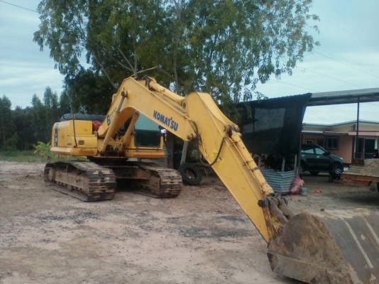 รถแม็คโคร โคมัตสุ 200 รุ่น 8 เวลาทำงาน 12,000 ชม. พร้อมเล่มทะเบียน