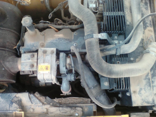 รถแม็คโคร โคมัตสุ 200 รุ่น 8 เวลาทำงาน 12,000 ชม. พร้อมเล่มทะเบียน