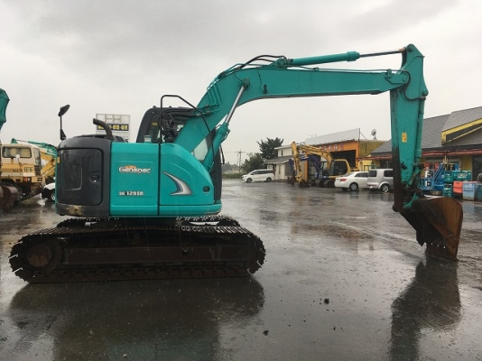 ขายรถขุด KOBELCO SK125SR YV06 ปี 2013 นำเข้าเองจากญี่ปุ่น สภาพสวยพร้อมใช้ ถึงเร็วๆนี้ครับ