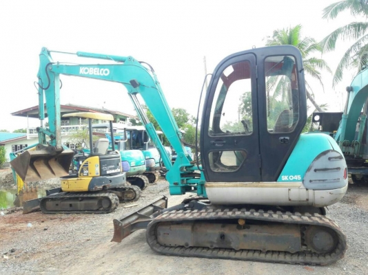 ขายจ้า..KOBELCO SK045 เก่านอกแท้  เดิมๆๆ เครื่องปั๊มดี  6,xxx ชั่วโมง  โทร 089-3818694 จ๊อย