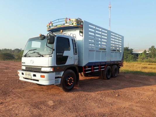 Hino 10 ล้อ (เพลาเดียว) 3H 195 แรง เครื่องดี ยางดี คลัทซีสวย ราคา 650,000 บาท สนใจ 089-5367218. 081- Hino 10 ล้อ (เพลาเดียว) 3H 195 แรง เครื่องดี ยางดี คลัทซีสวย ราคา 650,000 บาท สนใจ 089-5367218. 081-