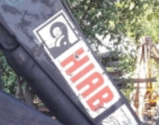 ขายเครนพับ HIAB190   8 ตัน +บุ้งกี้ นำเข้า 390000 บาท โทร084-5424150 line id : rapinzat