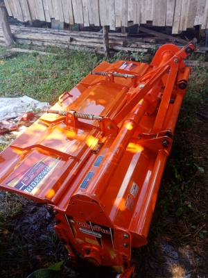 ขายจอบหมุนตราช้าง RX220H