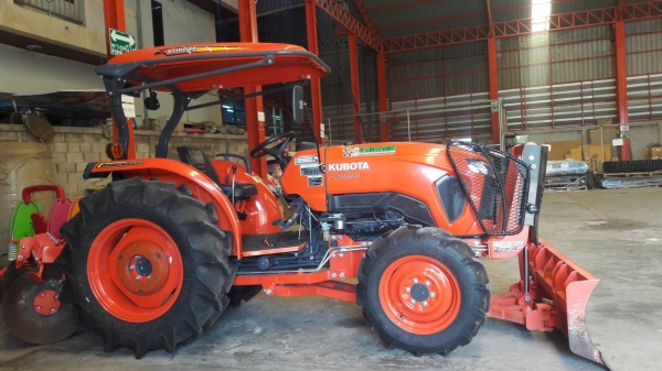 รถแทรกเตอร์มือสอง