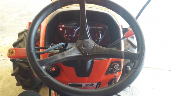 รถแทรกเตอร์มือสอง