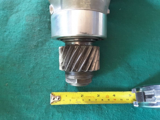 เกียร์ทด 1:1 วัสดุอลูมิเนียม สภาพดี ราคา 1500 บาทรวมส่งค่ะ