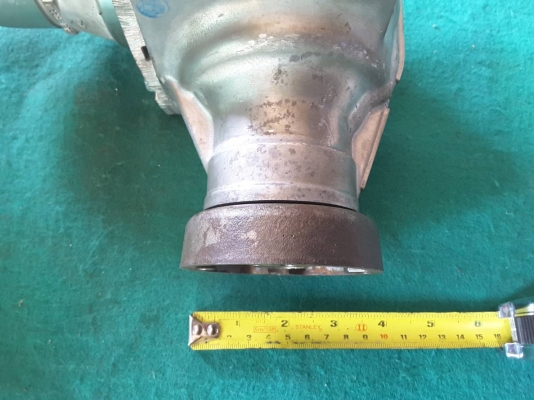 เกียร์ทด 1:1 วัสดุอลูมิเนียม สภาพดี ราคา 1500 บาทรวมส่งค่ะ