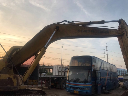 ขาย 465,000 KOMATSU pc 200-6 เล่มทะเบียน ไฟฟ้าตัด เครื่องดี ปั้มทำใหม่ เอวดี ช่วงล่างเต็ม รถพร้อมใช้ รถอยู่ สระบุรี 090-772-3710 090-772-3708