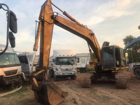 ขาย 465,000 KOMATSU pc 200-6 เล่มทะเบียน ไฟฟ้าตัด เครื่องดี ปั้มทำใหม่ เอวดี ช่วงล่างเต็ม รถพร้อมใช้ รถอยู่ สระบุรี 090-772-3710 090-772-3708