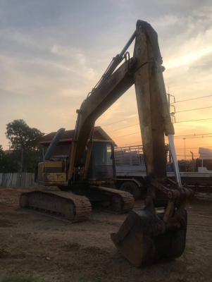 ขาย 465,000 KOMATSU pc 200-6 เล่มทะเบียน ไฟฟ้าตัด เครื่องดี ปั้มทำใหม่ เอวดี ช่วงล่างเต็ม รถพร้อมใช้ รถอยู่ สระบุรี 090-772-3710 090-772-3708