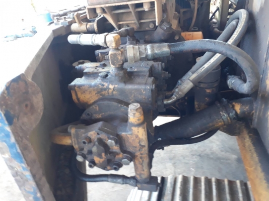 ขายด่วนรถแบคโฮKOMATSU=PC=60=5 ปี55 จัดไฟแน้นได้