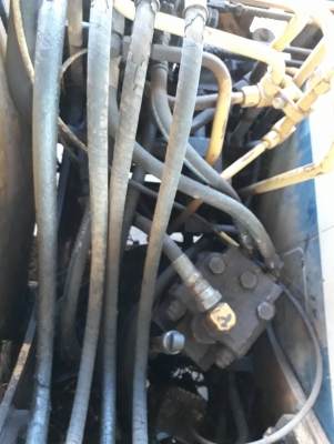 ขายด่วนรถแบคโฮKOMATSU=PC=60=5 ปี55 จัดไฟแน้นได้