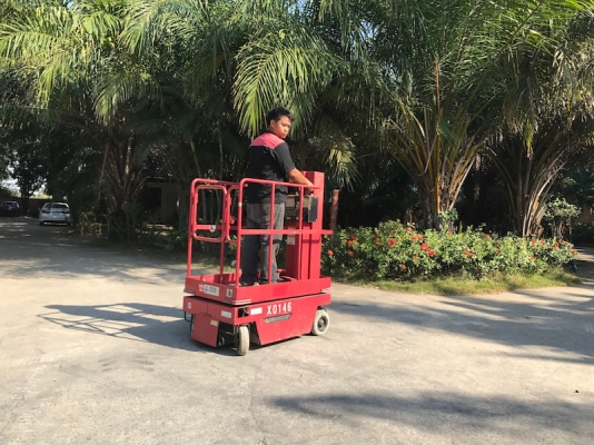 ขายรถกระเช้า AICHI ไฟฟ้า สูง3เมตร รับน้ำหนักได้200โล สวยเดิมจากญี่ปุ่นยังไม่เคยใช้ในไทย 39,000เท่านั้น