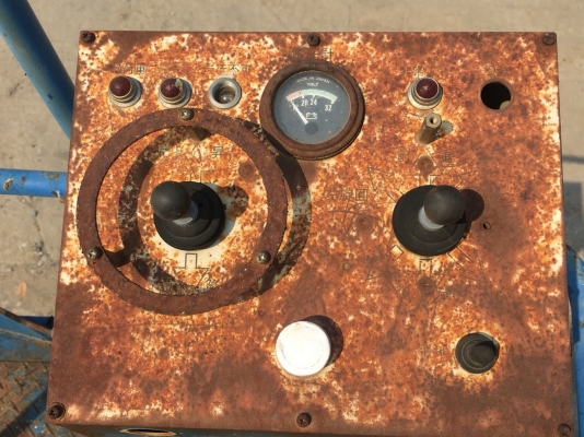 รถกระเช้าตีนตะขาบ TAKAGI ยกสูง 4เมตร