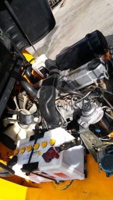 ขายรถโฟร์คลิฟท์ดีเซล 2.5ตัน เสา4 เมตร