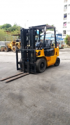 ขายรถโฟร์คลิฟท์ดีเซล 2.5ตัน เสา4 เมตร