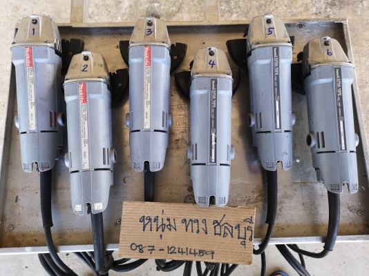 ขายหิน​เจียร​ 4 นิ้ว​ มืิอ2 สภาพเดิม ยี่ห้อ​ MAKITA​.รุ่น​ 9500NB​(Made​ in​ Japan)​