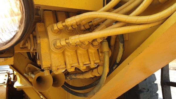 รถเกรด CARTERPILLA Cat 140G s/n 13780 รถเกรด CARTERPILLA Cat 140G s/n 13780