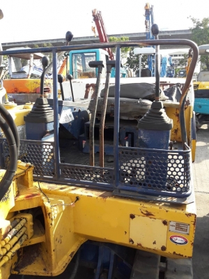 ขายรถขุดKomatsu PC30-6 เครื่องยนต์3D84 เครื่องโคมัสสุ 3 สูบ คอนโทรลลูกหมาก ปั้มเฟือง ใบมีด แทรคยาง รถเดิมๆเก่านอก (มีเอกสาร)