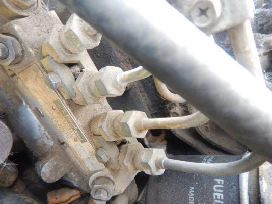 ขายรถยกโฟล์คลิฟท์ Komatsu รุ่นFD28-7 เครื่องยนต์ดีเซล 4 สูบ -C240 ยางหลังคู่ ขนาด 2.5 ตัน งาคว่ำ-หงาย