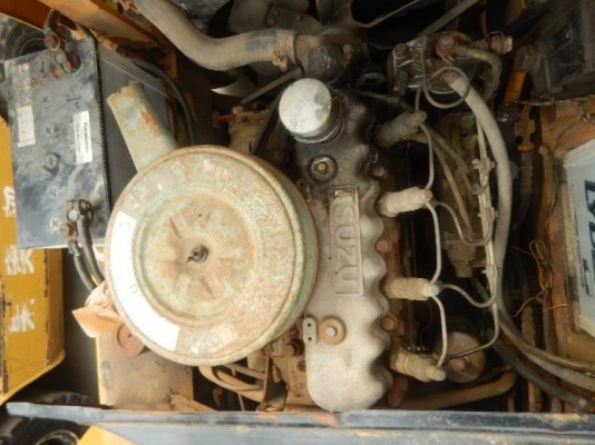 ขายรถยกโฟล์คลิฟท์ Komatsu รุ่นFD28-7 เครื่องยนต์ดีเซล 4 สูบ -C240 ยางหลังคู่ ขนาด 2.5 ตัน งาคว่ำ-หงาย