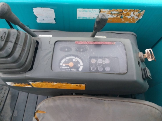 ขายรถแมคโค KUBOTA K-035 แทรคยาง  คอนโทรลสั้น ปั้มนิ้ว มีไปป์ปิ้ง ติอต่อ 098-7962549