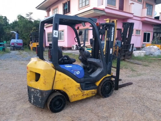 ขายรถยก KOMATSU FG20-15 เครื่องเบนซิน เกียร์ออโต้ ยกได้2ตัน เสา3เมตร ยางตันหน้า-หลัง ติดต่อ 098-7962549