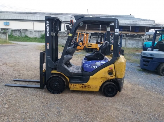 ขายรถยก KOMATSU FG20-15 เครื่องเบนซิน เกียร์ออโต้ ยกได้2ตัน เสา3เมตร ยางตันหน้า-หลัง ติดต่อ 098-7962549