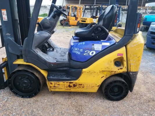 ขายรถยก KOMATSU FG20-15 เครื่องเบนซิน เกียร์ออโต้ ยกได้2ตัน เสา3เมตร ยางตันหน้า-หลัง ติดต่อ 098-7962549