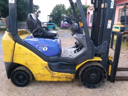 ขายรถยก KOMATSU FG20-15 เครื่องเบนซิน เกียร์ออโต้ ยกได้2ตัน เสา3เมตร ยางตันหน้า-หลัง ติดต่อ 098-7962549