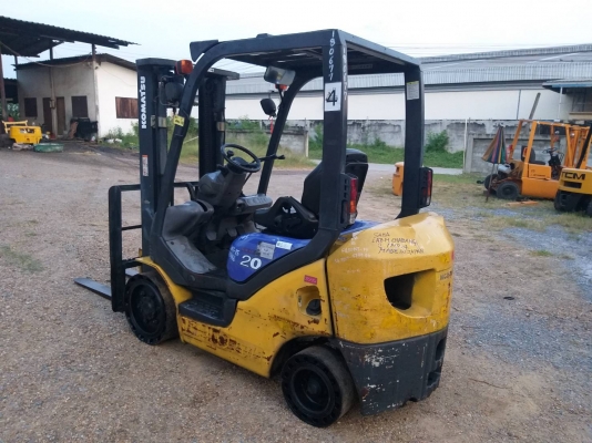 ขายรถยก KOMATSU FG20-15 เครื่องเบนซิน เกียร์ออโต้ ยกได้2ตัน เสา3เมตร ยางตันหน้า-หลัง ติดต่อ 098-7962549