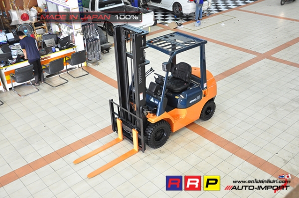 ขายรถโฟล์คลิฟท์มือสอง TOYOTA รุ่น 7FD25-25345 นำเข้าจากประเทศญี่ปุ่น 100\% ไม่เคยใช้งานในไทย