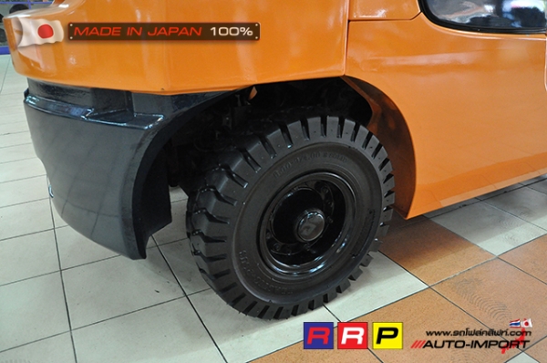 ขายรถโฟล์คลิฟท์มือสอง TOYOTA รุ่น 7FD25-25345 นำเข้าจากประเทศญี่ปุ่น 100\% ไม่เคยใช้งานในไทย