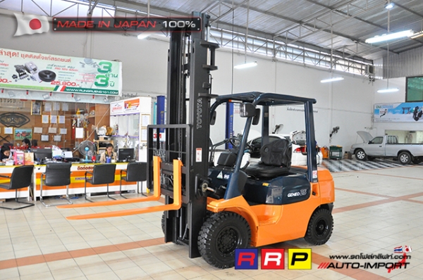 ขายรถโฟล์คลิฟท์มือสอง TOYOTA รุ่น 7FD25-25345 นำเข้าจากประเทศญี่ปุ่น 100\% ไม่เคยใช้งานในไทย