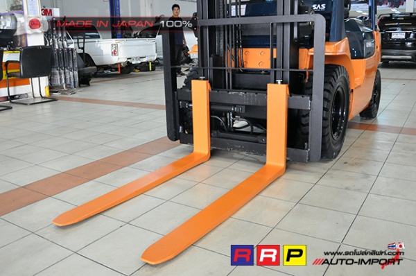 ขายรถโฟล์คลิฟท์มือสอง TOYOTA รุ่น 7FD25-25345 นำเข้าจากประเทศญี่ปุ่น 100\% ไม่เคยใช้งานในไทย