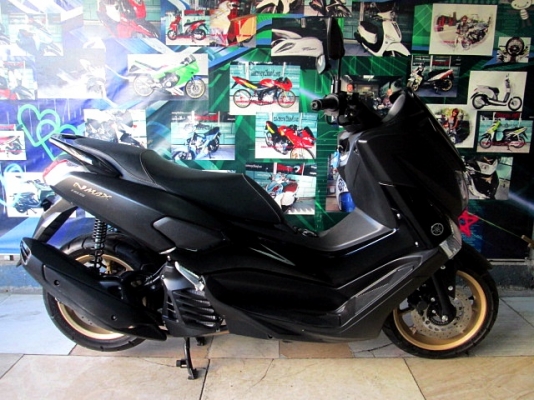 (ผ่อนได้) Nmax 2018 สีดำด้าน ตัวท๊อปโลโก้ทอง ล้อแม็กซ์ทองเดิมศูนย์สวยหายาก 64900