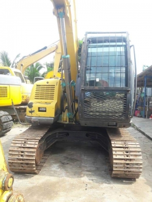 ขายจ้า..KOBELCO SK60-3 มาร์คไฟว์  ซุปเปอร์  เก่าใน สภาพสภาพดี ใช้งานมา 5,xxx ชั่วโมง  มีลายแย๊ก พร้อมผานดัน  เอกสารอินวอย โทร 089-3818694  จ๊อย