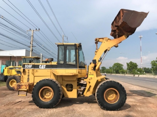 ขายรถตักล้อยาง CAT 938F นำเข้าเองจากญี่ปุ่น สภาพสวยพร้อมใช้ มีVDOการทำงานครับ