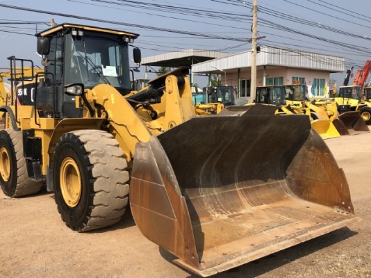 ขายรถตักล้อยาง CAT 950K ปี 2013 นำเข้าเองจากญี่ปุ่น สภาพสวยพร้อมใช้ มีVDOการทำงานครับ