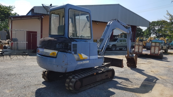 รถขุดมิตซูบิชิ 三菱 Mitsubishi MM35B เก่าญี่ปุ่น รถขุดมิตซูบิชิ 三菱 Mitsubishi MM35B เก่าญี่ปุ่น