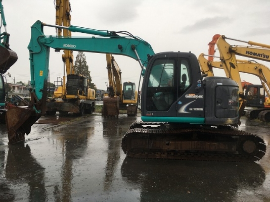 ขายรถขุด KOBELCO SK125SR YV06 ปี 2013 นำเข้าเองจากญี่ปุ่น สภาพสวยพร้อมใช้ ถึงเร็วๆนี้ครับ