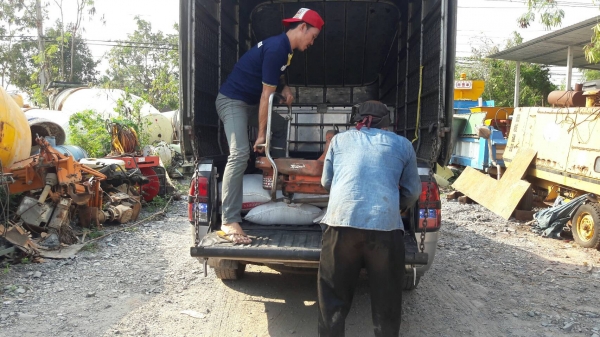 แจ้งลูกค้าระยองครับ tractor-backhoe จัดส่ง โครงเครื่องตบดิน แบบตบกระโดด ไปกับรถขนส่งให้แล้วนะครับ ขอบคุณมากครับ