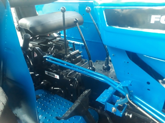 ขายฟอดร์ 6610 สองเพาคาราโล่ เกียรกลาง พร้อมใช้