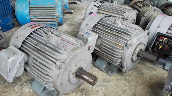 มอเตอร์ไฟฟ้ากำลังรอบเร็ว Mitsubishi 2 POLE 2900 RPM 380V สภาพสวยลวดเดิมวิ่งนิ่มพร้อมใช้