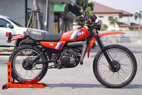 ร้าน วุฒิ นนบุรี ขาย Yamaha DT125 เฟรมเหลี่ยม