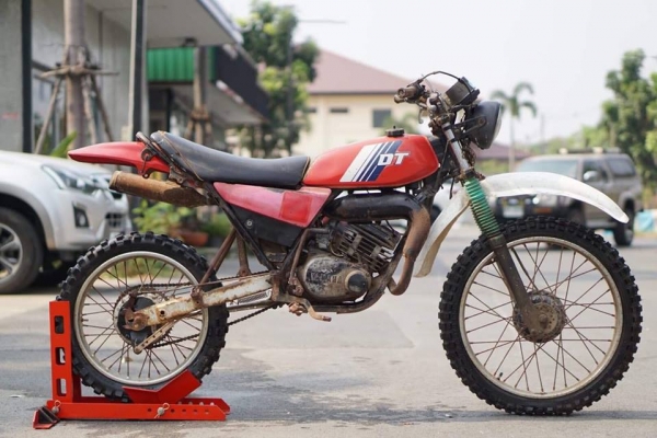 ร้าน วุฒิ นนบุรี ขาย Yamaha DT125 4L8