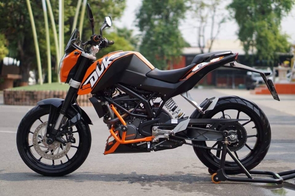 ร้าน วุฒิ นนบุรี ขาย KTM duke200cc. เดิมสวย