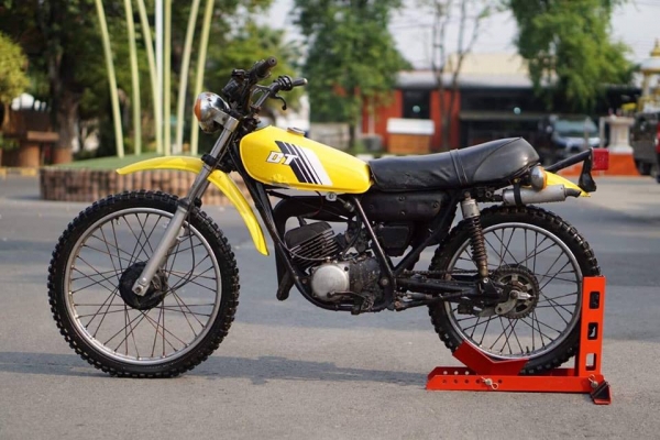 ร้าน วุฒิ นนบุรี ขาย Yamaha DT100 1XO