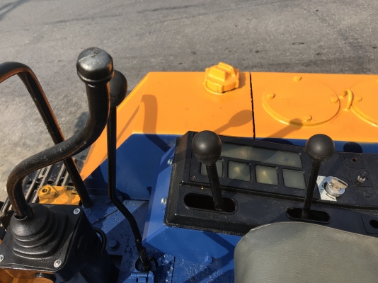 Komatsu pc20รุ่น5สภาพดีเก่าญี่ปุ่น มีใบอินวอยไม่เคยใช้ในไทย