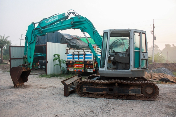 ขายรถแบคโฮ HANIX S&amp;B800-2 (เทียบเท่าPC75UU)  ติดต่อ 086-775-7900, 086-324-1992